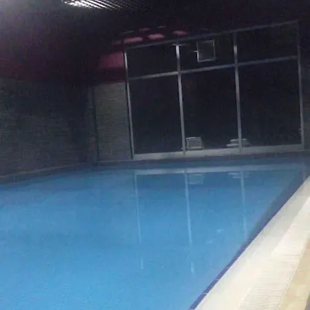 דירה Havuz Olanagi Mevcut Site Icerisinde 1+1 *